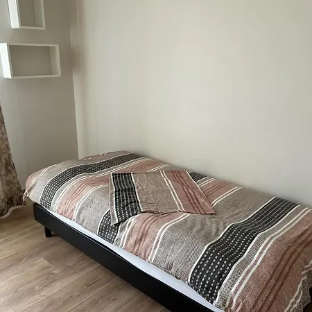 F2 Spacieux Proche Paris Apartamento Chambly
