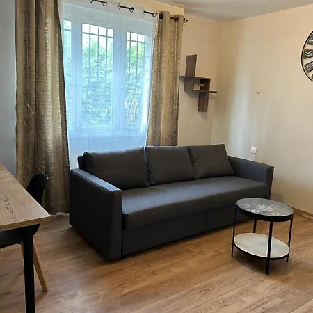 F2 Spacieux Proche Paris Apartamento *